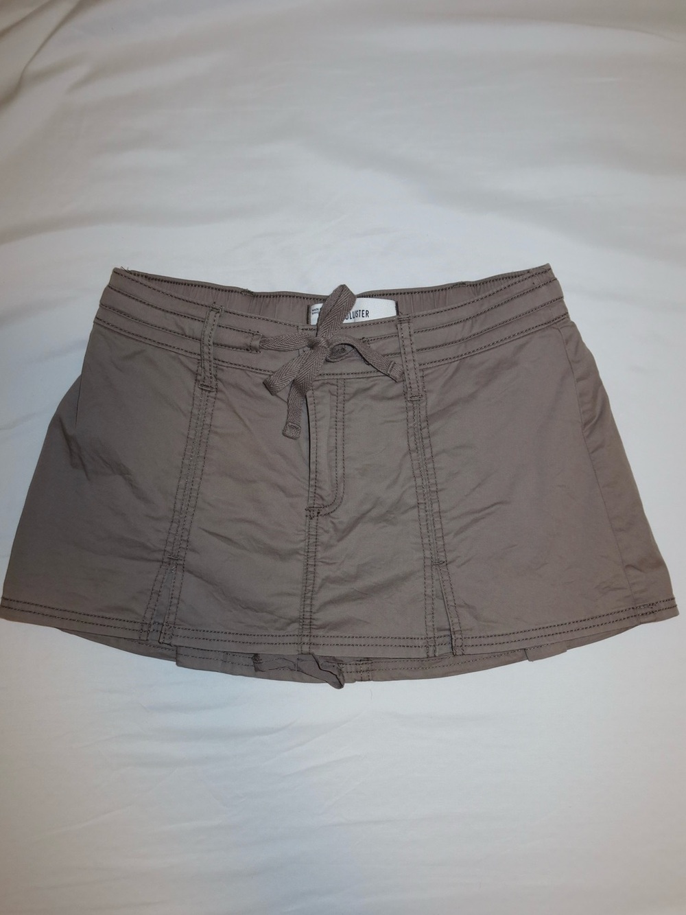 Hollister Women's Taupe Mini Skort